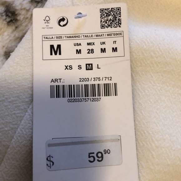 Zara size Med cream skirt. - Picture 5 of 10